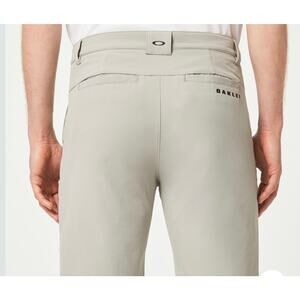 Oakley Men’s Water Resistant Outdoor Take Pro 3.0 Rye Tan Golf Shorts Size 38W